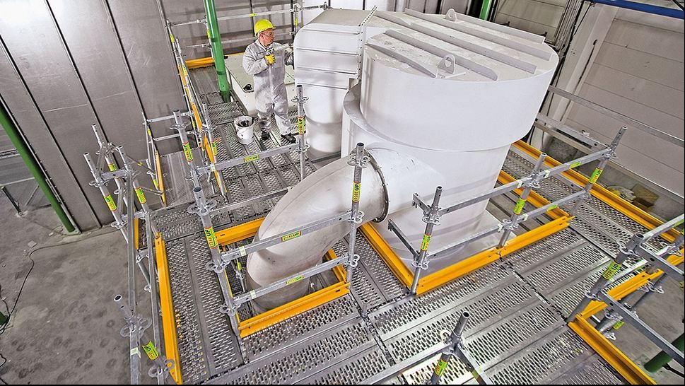 Échafaudage de travail modulaire avec large éventail de plateaux