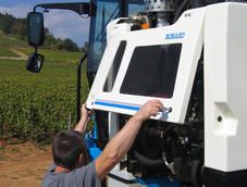 Tracteur enjambeur Bobard pour alignement dans le rang de plantation