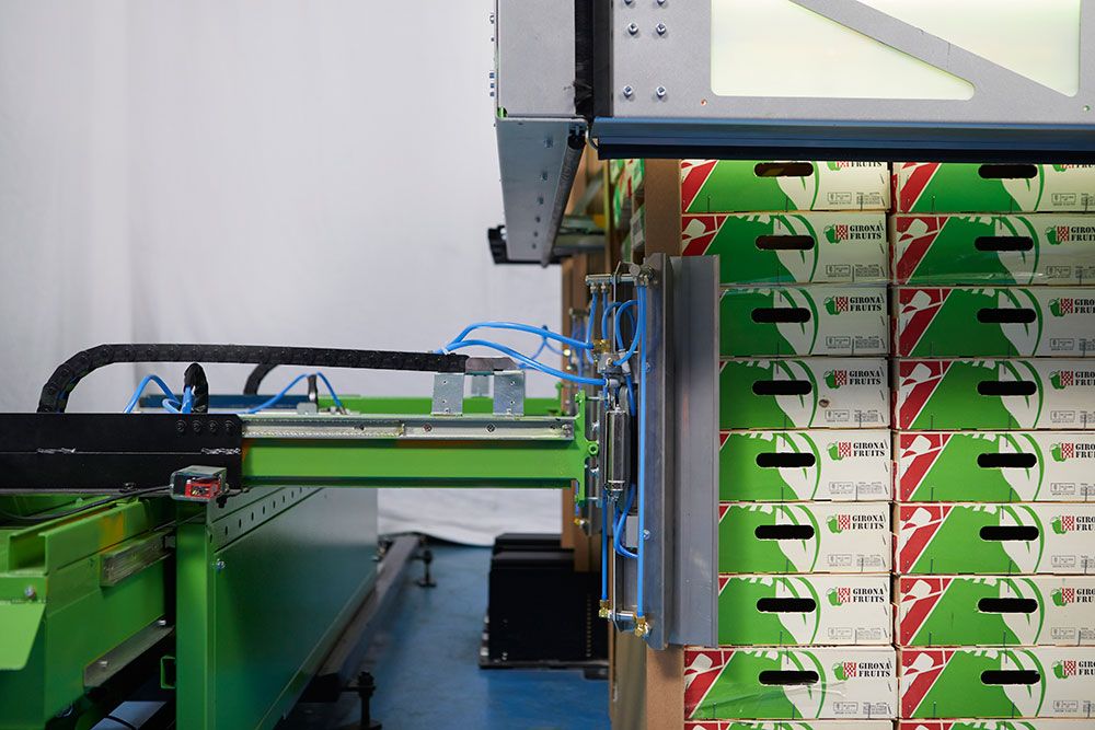 E-maturi - Machines pour cerclage de palettes - Plasticband avec robot applicateur de cornières - Plus de 70 options personnalisables_4