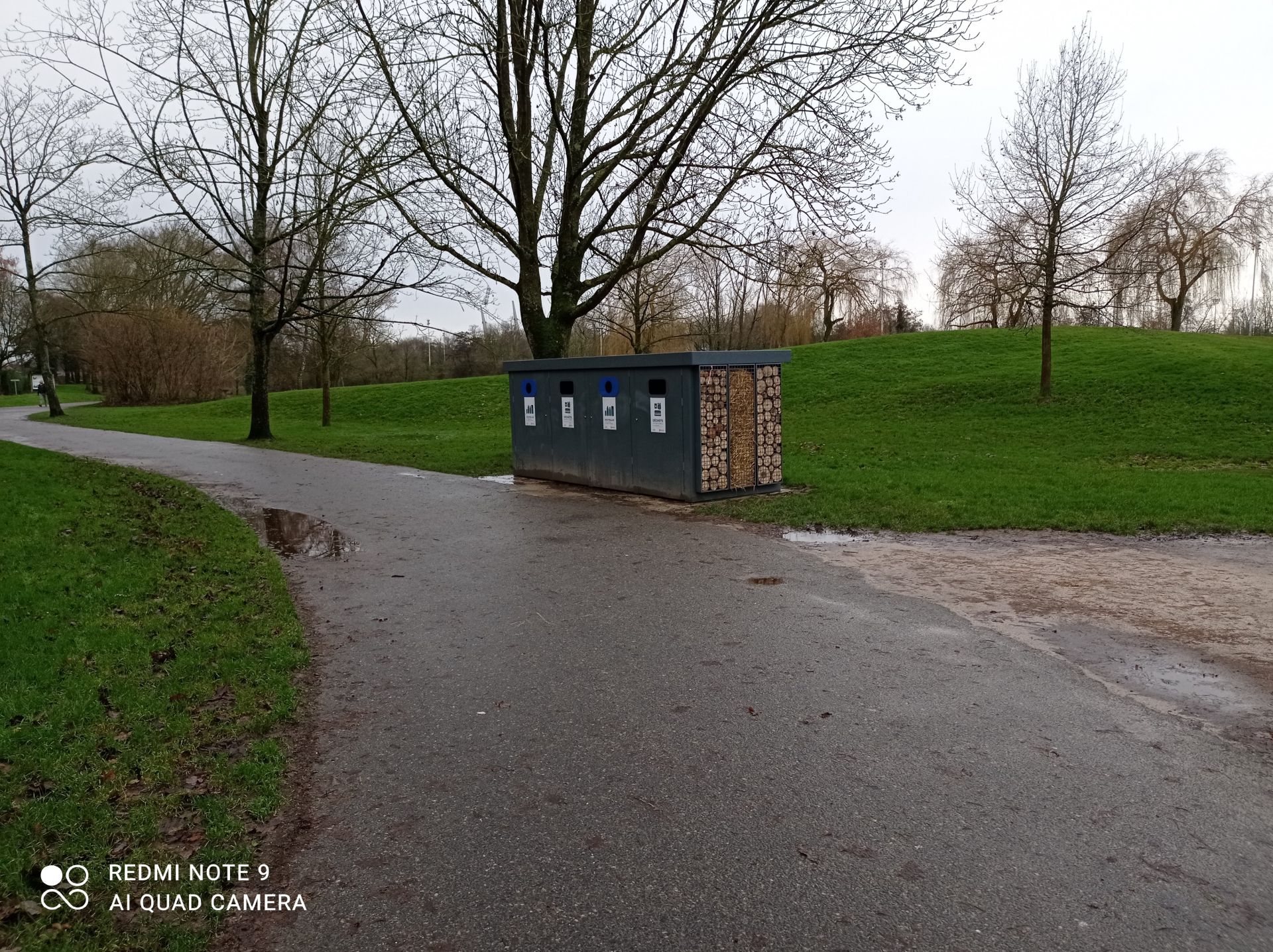 Cache poubelle végétalisable - GREEN BOX_0