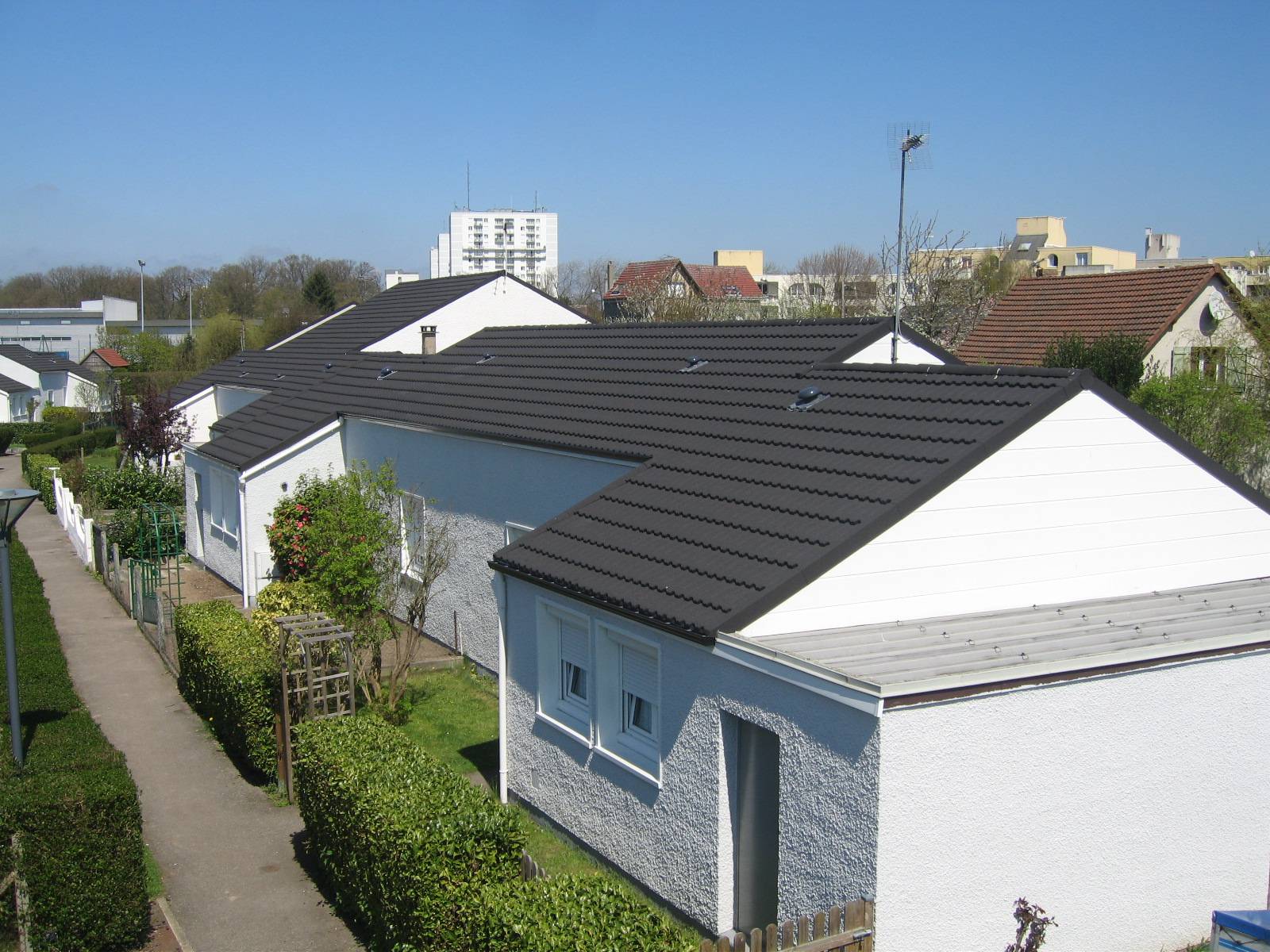 Tuiles métalliques à faible galbe - revêtement en pierre naturelle - GERARD® CLASSIC_4