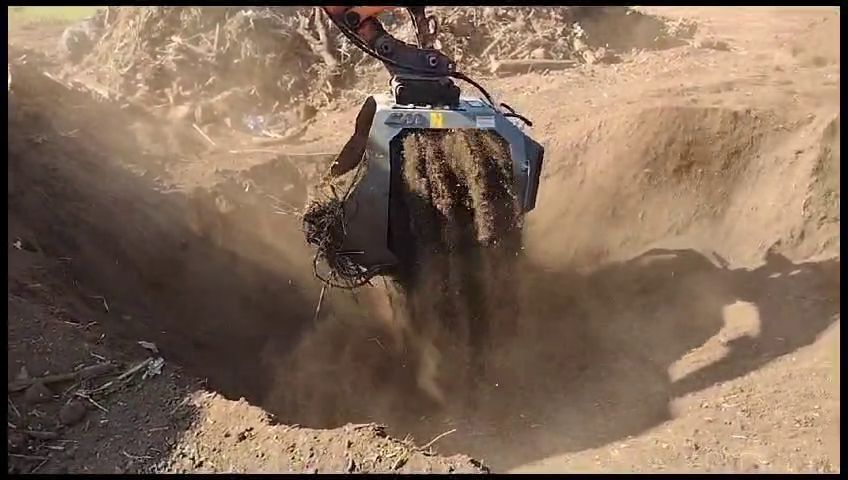 Godet cribleur pour pelles de 1 à 50 tonnes pour agriculture industrie BTP_4