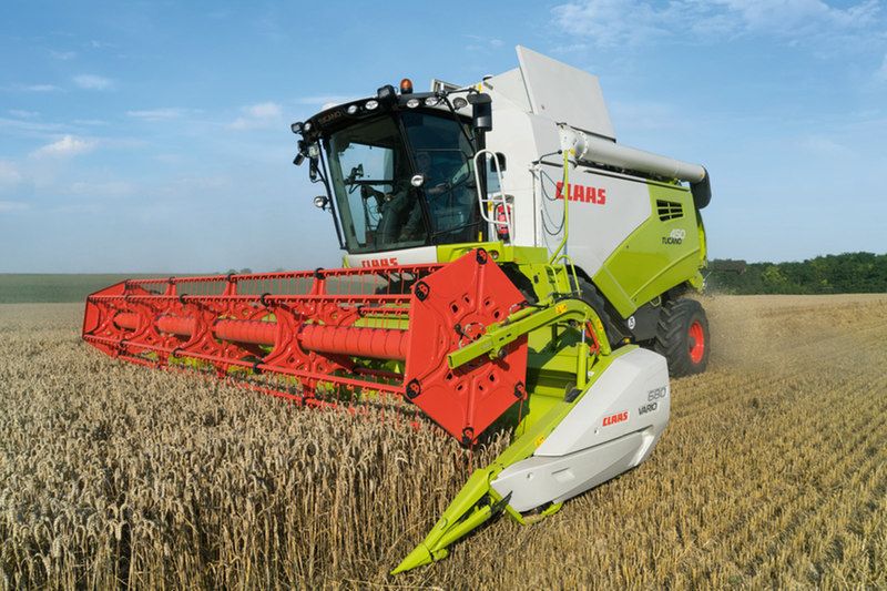 Tucano 450-320 moissonneuse batteuse - class - trémie (l) 10000_4