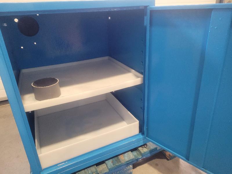 Armoire de sécurité pour produits corrosifs AC30_4