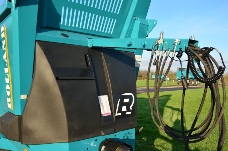 Épandeur Rolland Rollforce - Gamme innovante de 7 à 22m3 avec précision d'épandage et design optimisé_4