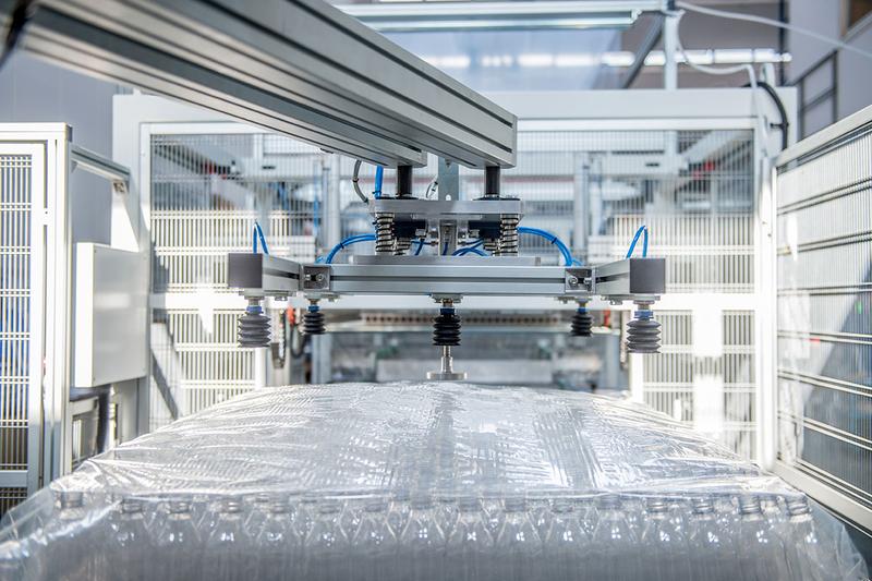 Ensacheuse auto haute vitesse - conditionnement flacons thermoplastique en ldpe préformé_4
