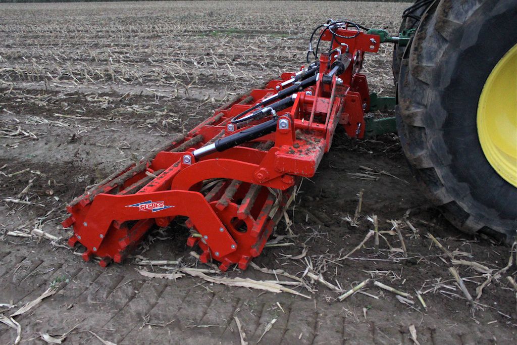 Rouleau agricole Segués - broyeur contre le ver de maïs - double rouleau hydraulique_4