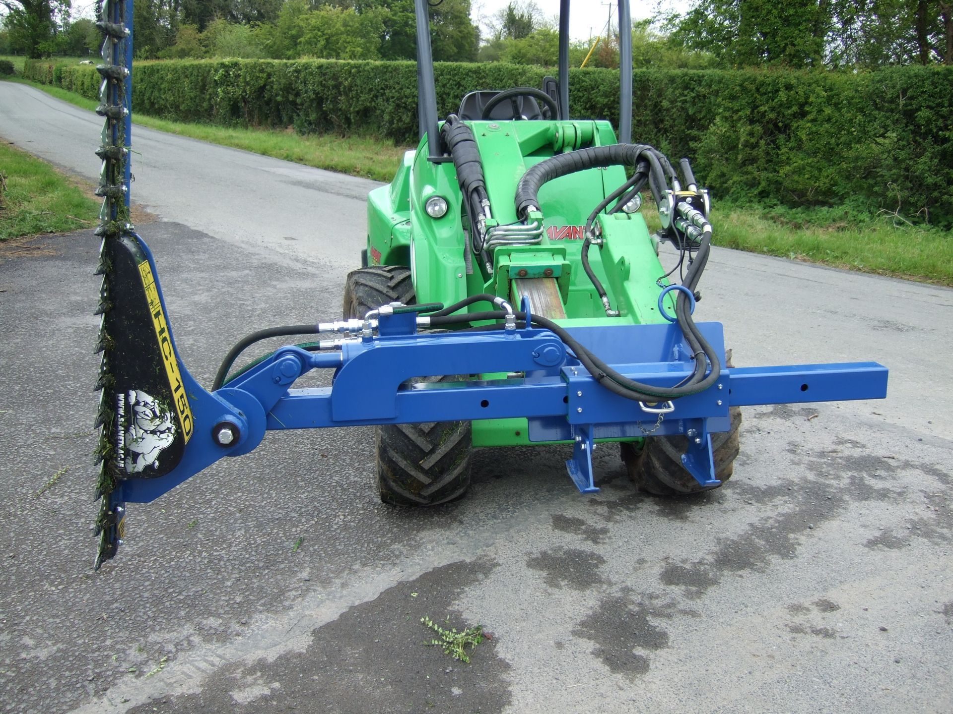 Taille-haie SA800 avec bâti anti-chocs et ressorts