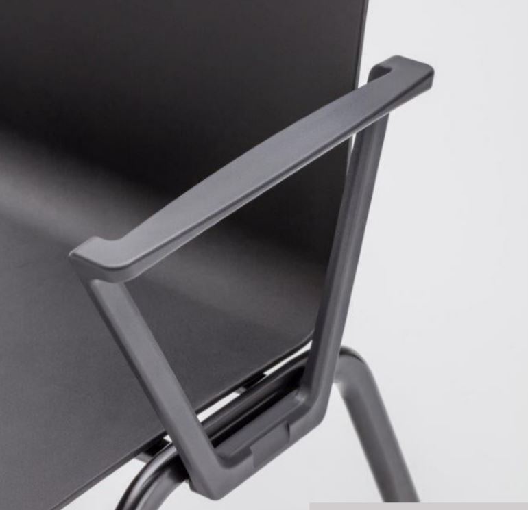 Chaise de formation fonctionnelle SHILA - tablette rabattable, empilable et disponible en plusieurs coloris pour salle de conférences et espaces de formation_4