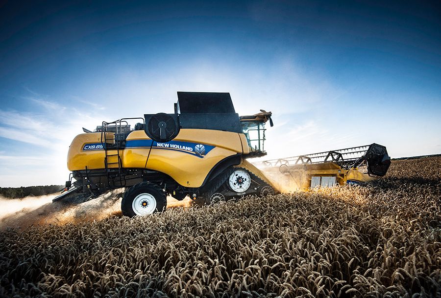 Cx7.80 tier 4b moissonneuse batteuse - new holland - trémie (l) 9000_4