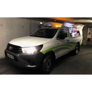 Matériel compact Hydrocureur Bora avec radio intégrée et carrossage 4x4