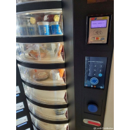 Distributeur  à plateaux tournants réfrigérés pour la vente de maximum de petits conditionnements sur un minimum d'espace - FAS  Easy 6000_4