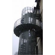 Escalier hélicoïdal encage Ysocagetole - Ysofer Esca - passage 1UP ou 2UP - marches vissées et cage en tôle perforée_4