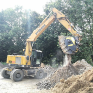 Godet concasseur BF80.3 S4 pour pelles hydrauliques_5