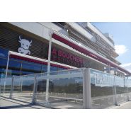 Paravent haut de gamme en verre pour confort extérieur