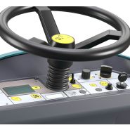 Balayeuse autoportée compacte alimentée par batterie - S880 - 67L - 7 440 m² - Tennant_4