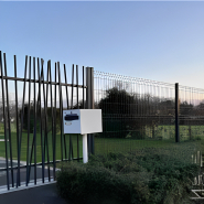 Clôture de jardin en acier résistante et esthétique pour résidences