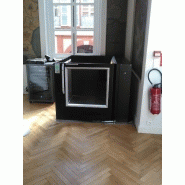 Élévateur PMR fixe Aritco - pour 2 niveaux et plus - portes automatiques et accès équerre_4