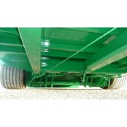 Remorque Rb65 avec arceaux et côtés en tôle lisse de 3 mm