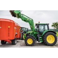 Tracteur compact John Deere 6120M avec gestion intelligente de la puissance