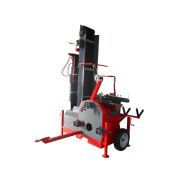 Machine Collino pour couper, fendre et charger du bois efficacement