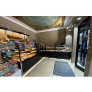 Vitrine pour traiteur avec tablettes en granit noir ou blanc