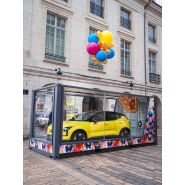 Container aménagé Car Box 20 pieds - exposition de véhicules avec LED multicolores et plexiglas sécurisé_4