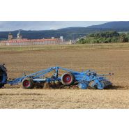 Karat - Cultivateur agricole Lemken GmbH - Largeur de travail 300 à 400 cm - Usage intensif et polyvalent_4