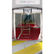 Chaîne de décontamination réalisée sur structure gonflable (démontable) Securotec - HYGIE CDG_5