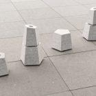 Borne en béton Giro avec LED - Ensemble de deux bornes en béton avec bande lumineuse à LED et panneaux solaires intégrés_4