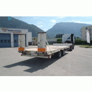 Remorque pour engins avec face avant amovible