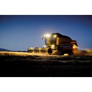 Tc5.70 moissonneuse batteuse - New Holland - capacité de la trémie 5 200 L - largeur de coupe 3,96 à 6,10 m - puissance max 175 ch_4