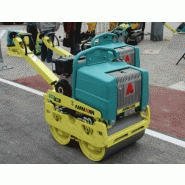 Compacteur manuel avec profondeur max de compactage 30 cm