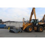 Balayeuse aligneuse ramasseuse agricole pour tracteurs chargeuse sur pneus_4