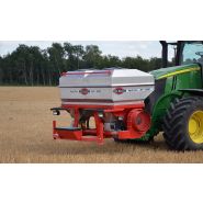 Machine agricole TCS Master pour semis simplifié en terrain déchaumé