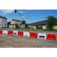 Séparateur de chantier léger et pratique pour zones urbaines et rurales