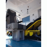 Ambulance Volkswagen T5 de 2015 agencée par carrossier Petit