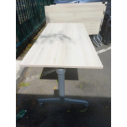 Table basculante d'occasion Steelcase 140 x 70 cm - beige, mécanisme de basculement facile, structure robuste_4