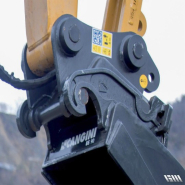 Modèle d'attache rapide réversible pour engins de chantier