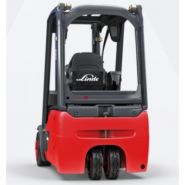 Chariot élévateur électrique avec système de gestion d'énergie optimisé