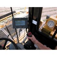 Récolteuse multi-légumes Oxbo 2430 - Sweere Food Processing B.V - moteur John Deere 173 HP - capacité 4545 kg_4