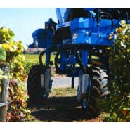 Tracteur enjambeur pour l’entretien des cultures en rangs