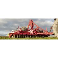 Déchaumeur compact pour préparation efficace des sols avant semis