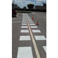 Marquage routier en peinture - Idéal pour parkings et zones industrielles - ADS Équipements_4