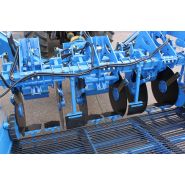 Récolteuse Standen T3 - Standen Engineering Ltd - 200 ch - Arracheuse 3 rangs à haut rendement_4