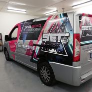 Recouvrement publicitaire partiel pour utilitaire professionnel