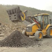 Godet concasseur MB-L200 S2 - pour pelles hydrauliques, tractopelles, chargeuses et mini-chargeuses - capacité 0,43 m³ - pour 6 à 17 tonnes_5