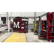 Machine de production de parpaing et de pave en beton (ensemble)_5