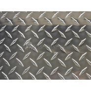 Feuille en aluminium pour remorques, surface protégée par film