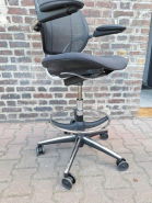 Chaise de travail Humanscale Liberty Drafting d'occasion - support lombaire automatique - design Niels Diffrient - maille intelligente_4